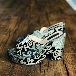 Deena & Ozzy platform heels